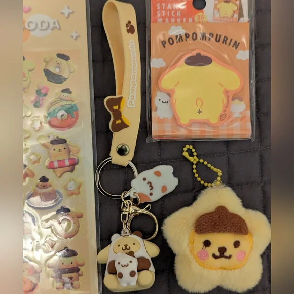 Sanrio Pompompurin Bundle - Picture 7 of 8